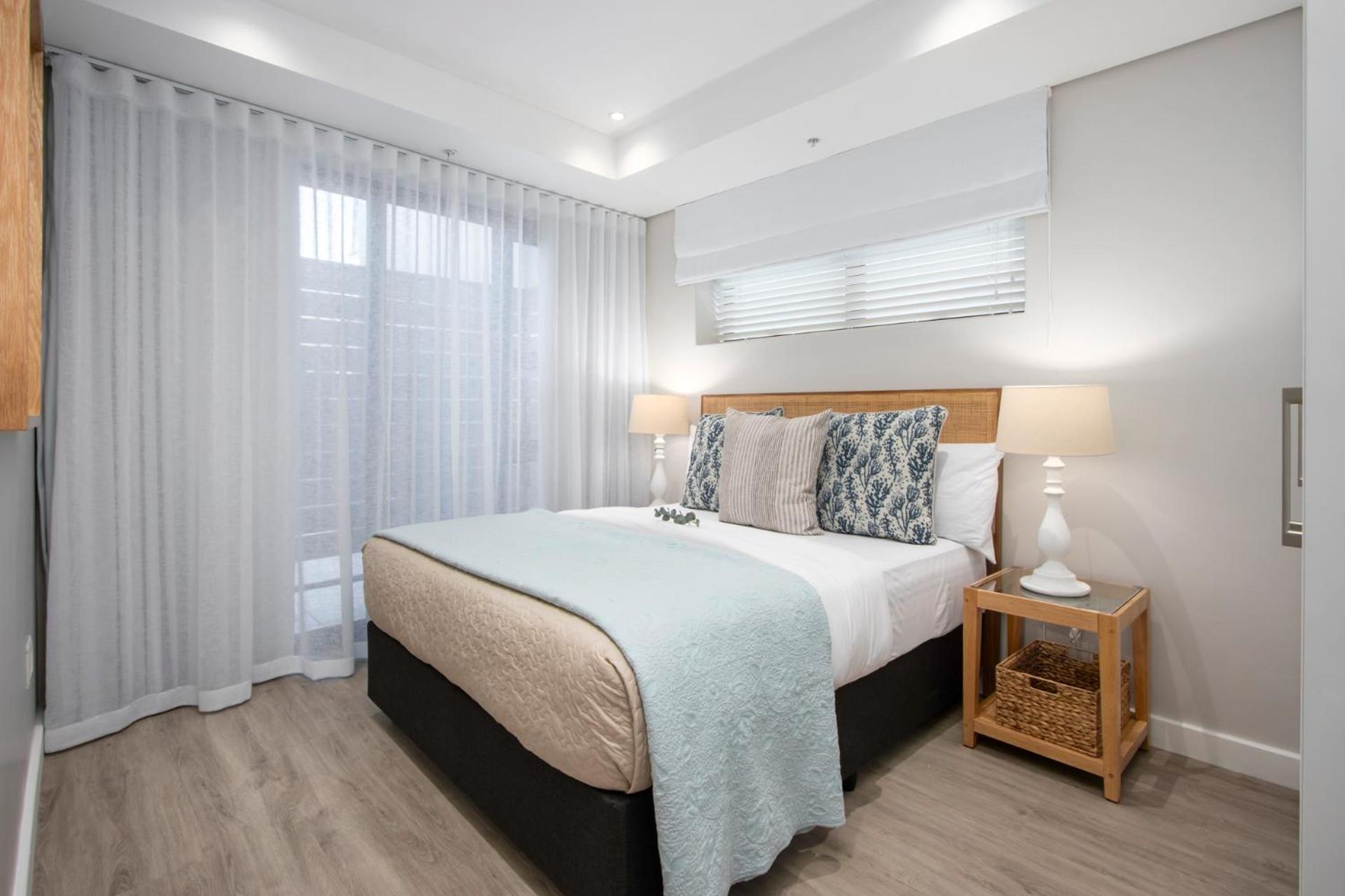 Esplanade Hermanus Bilik gambar